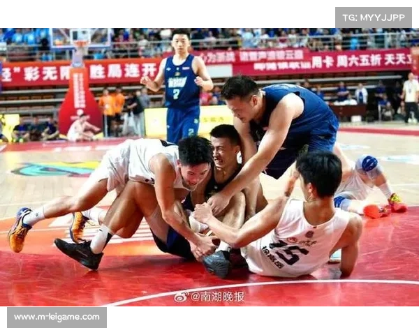 加时鏖战4.2秒绝杀！嘉兴经开队险胜五连胜诸暨队