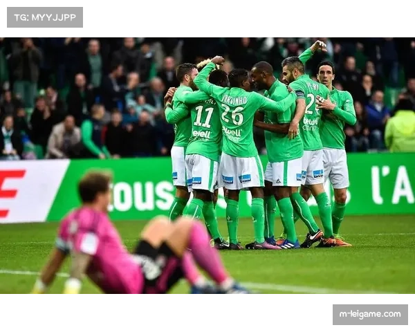 全场比赛结束，里尔2-0战胜克莱蒙，稳固联赛第三位置